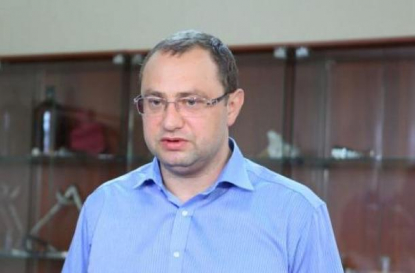 «Вопрос очередей в поликлиниках беспокоит всех», - министр здравоохранения Кубани Евгений Филиппов