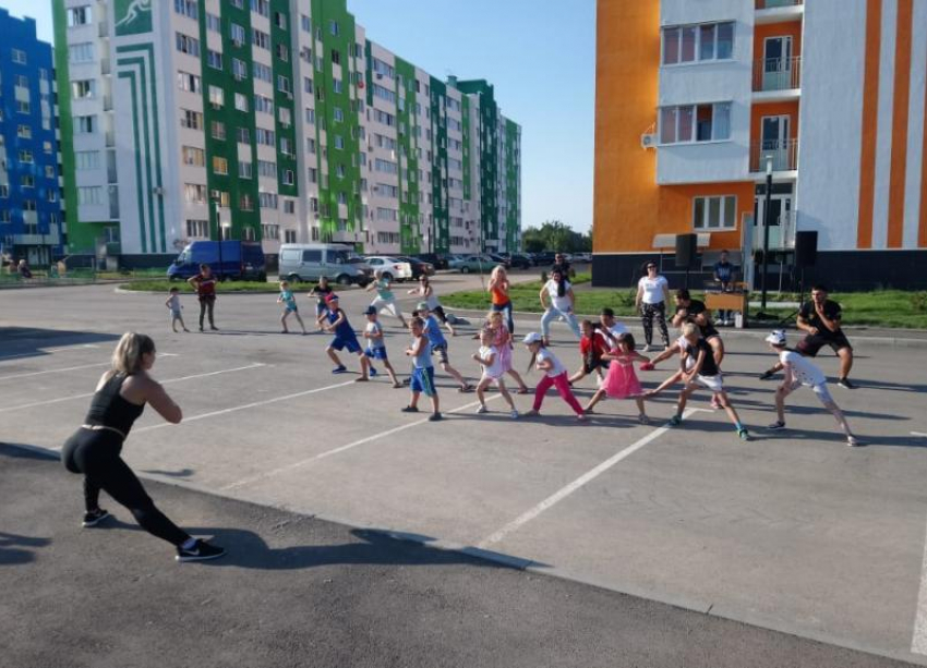 День физкультурника отметили жители ЖК «Спортивный парк» вместе со строительной компанией АСК