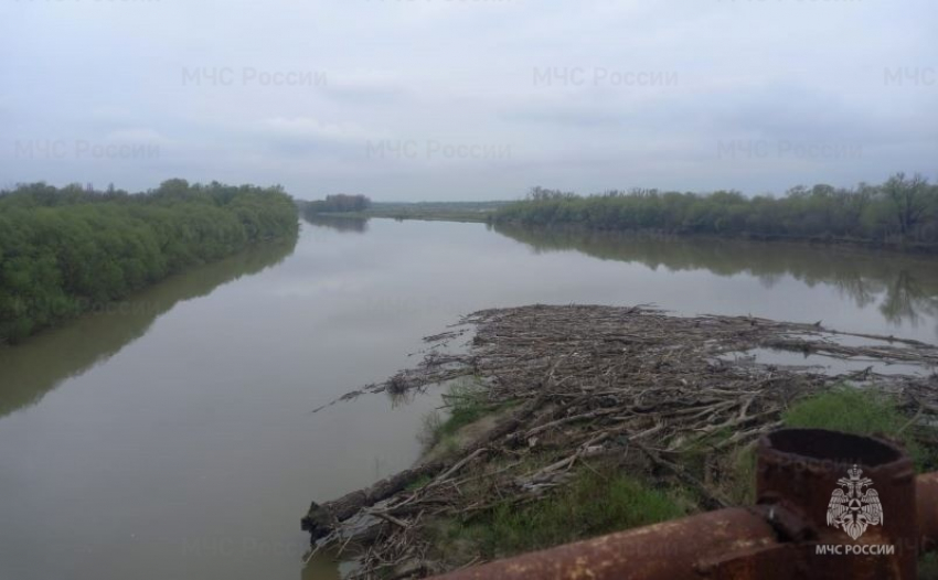 В Краснодарском крае МЧС предупредило о поднятии уровней рек до опасных отметок