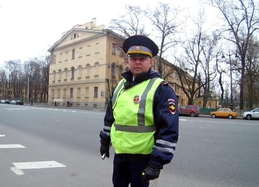 В Сочи нетрезвый сотрудник ГИБДД сбил ребенка на «зебре» и скрылся с места ДТП