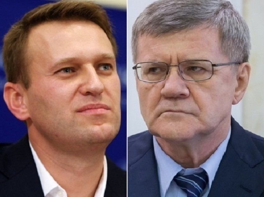 Навальный обвинил Чайку в организации нападения казаков на ФБК 