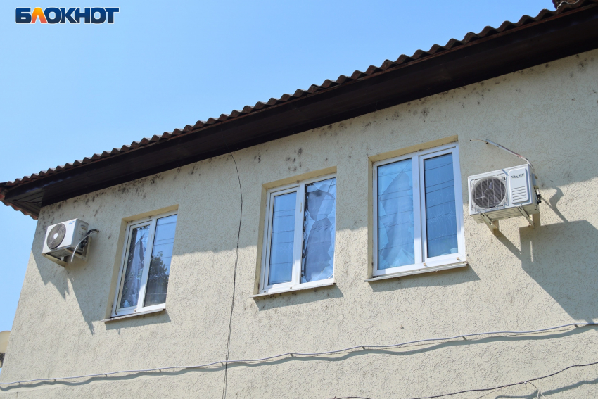 Ранены люди, повреждены дома, НПЗ и причал в порту: ВСУ запустили дроны на Туапсе 