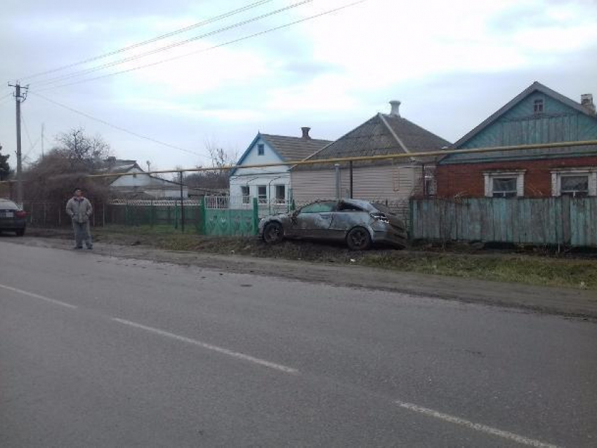 В Темрюкском районе пьяный водитель перевернулся на своем автомобиле