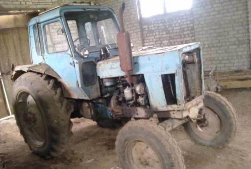 На Кубани чиновника заподозрили в махинациях при покупке трактора