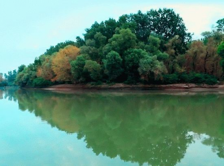 Экстренное предупреждение о подъеме уровня воды реки Кубань объявили в МЧС