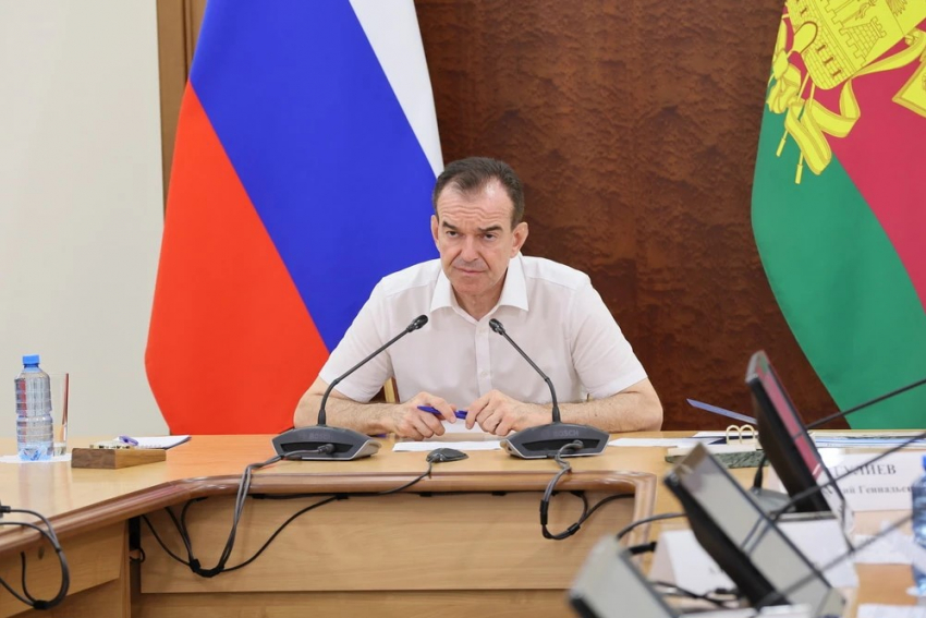 Плакаты с ИИ-губернатором Кубани заполонили маркетплейсы