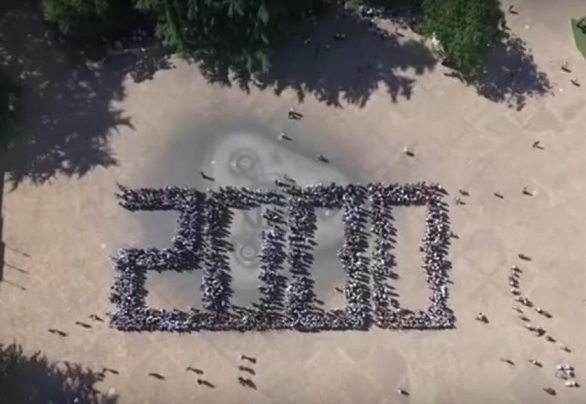 Участники «Новой волны» поддержали проект «Сочи на банкнотах» 