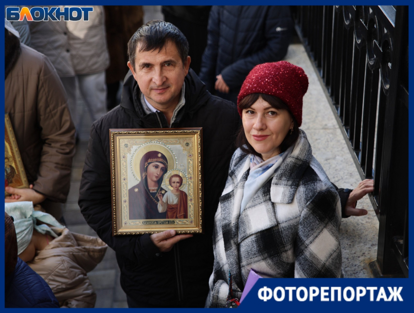 Сотни краснодарцев объединил крестный ход в честь Казанской иконы Божией Матери 