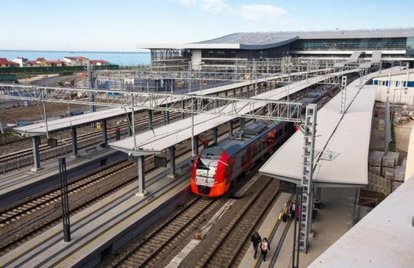 В Сочи на вокзале нашли сбежавшую 14-летнюю девочку