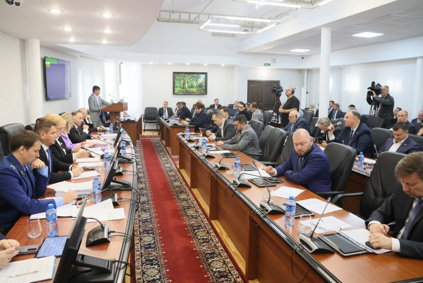 Город растёт и развивается: депутаты о результатах трёхлетней работы мэра