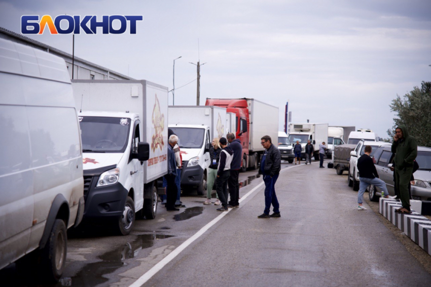 В Минтрансе предупредили о возможной остановке движения машин по Крымскому мосту