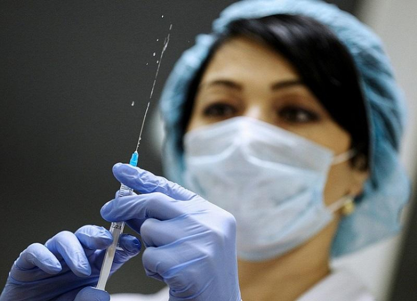 Половина жителей Кубани выступают против вакцинации от коронавируса