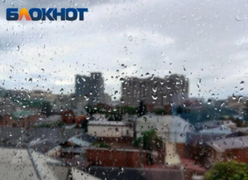 Адскую жару на Кубани заменят сильные дожди с градом 
