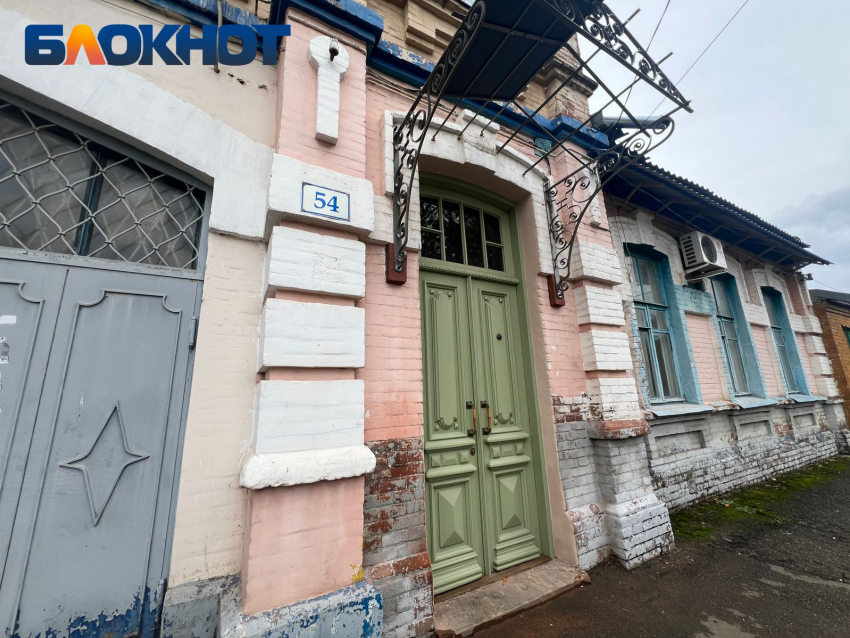 С миру по ручке: как в Краснодаре возрождают исторический дом Баранника 
