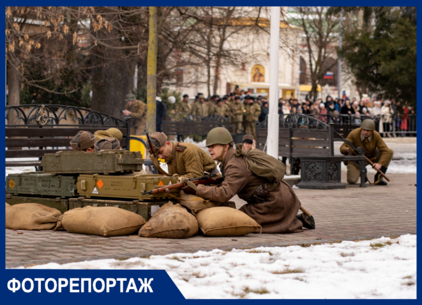 Бои в центре города с водружением знамени Победы: фото и видео реконструкции к 80-летию освобождения Краснодара