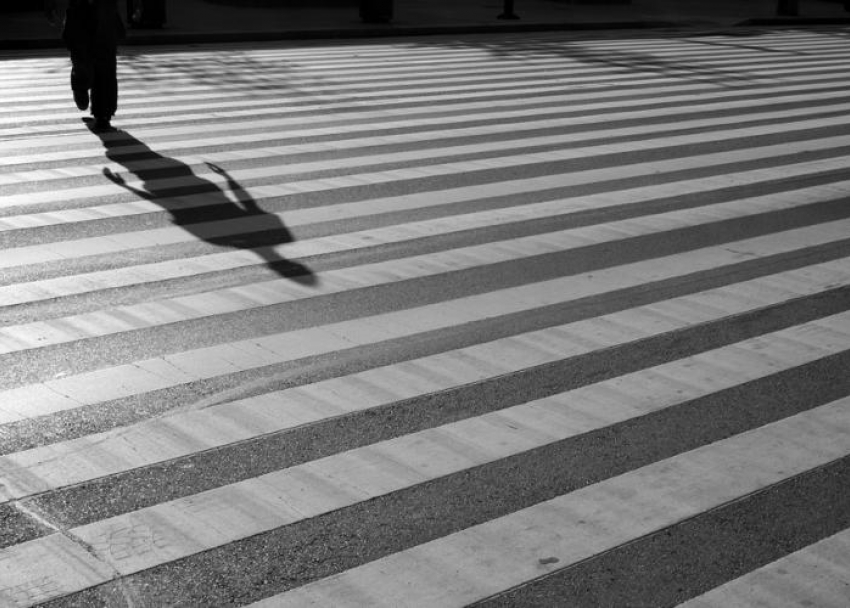 В Краснодаре автоледи на «Опеле» переехала школьника