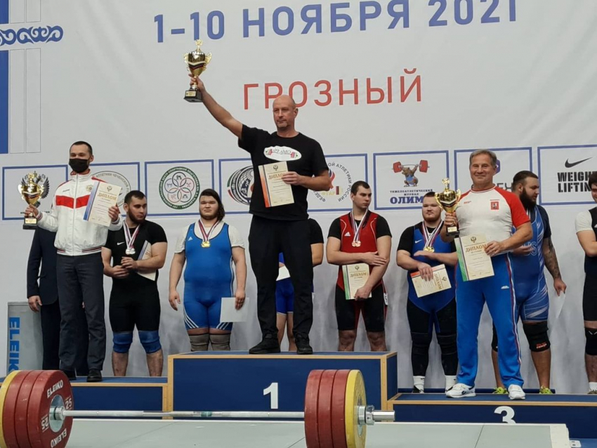 Тяжелоатлеты Краснодарского края обновили 12 рекордов