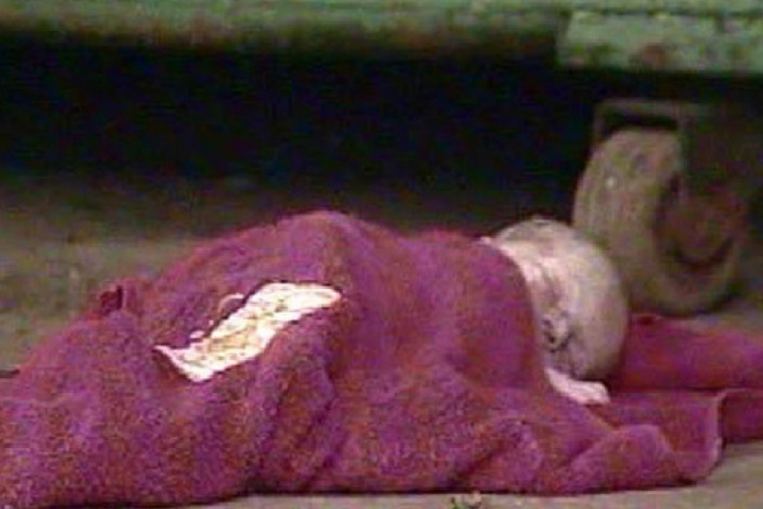 В Новороссийске в куче мусора нашли труп младенца