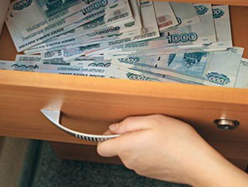 Прокуратура выдвинула обвинение в коррупции сочинской гимназии, где устроила скандал из-за 5000 рублей учительница