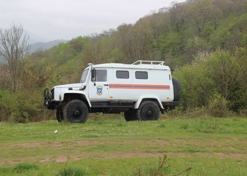 Кубанские спасатели ищут пропавшего в лесу сочинца