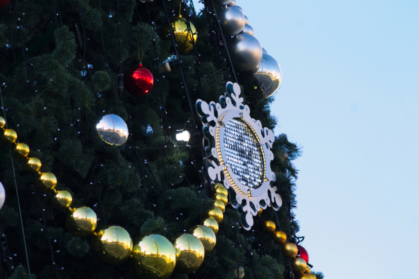 Парад Деда Мороза, «Космоёлка» и сказки - что ждет Краснодар перед Новым годом