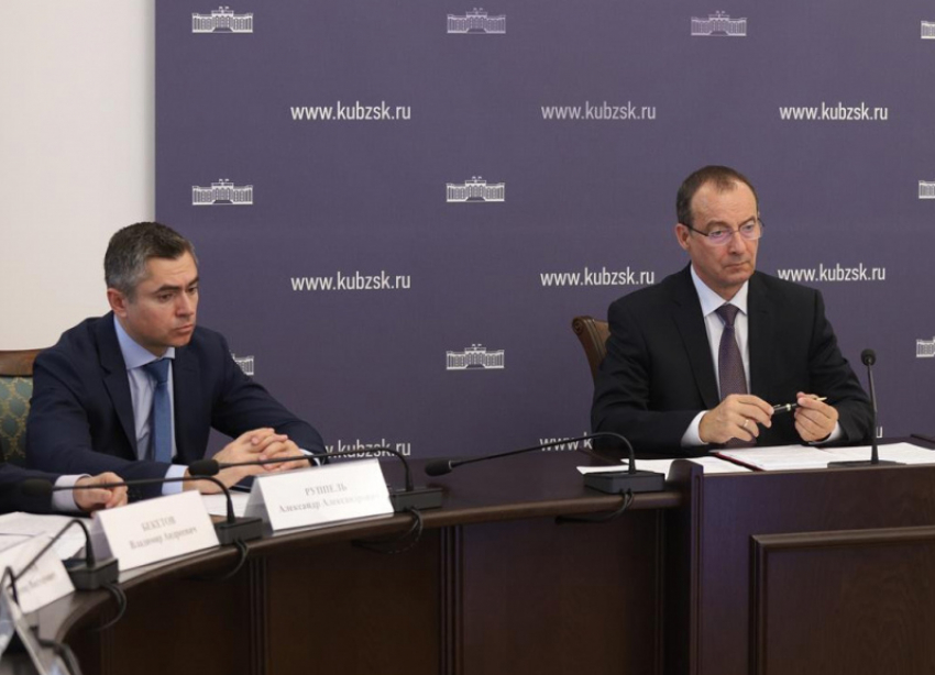 В новом созыве депутаты ЗСК продолжили мониторинг реализации регпроектов