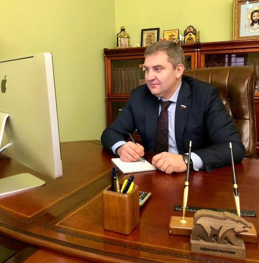 «Ситуация искусственно притянута»: депутат Госдумы из Краснодара прокомментировал скандал с закрытой ручкой