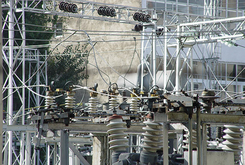  Больше 100 тысяч краснодарцев несколько дней будут сидеть без света 