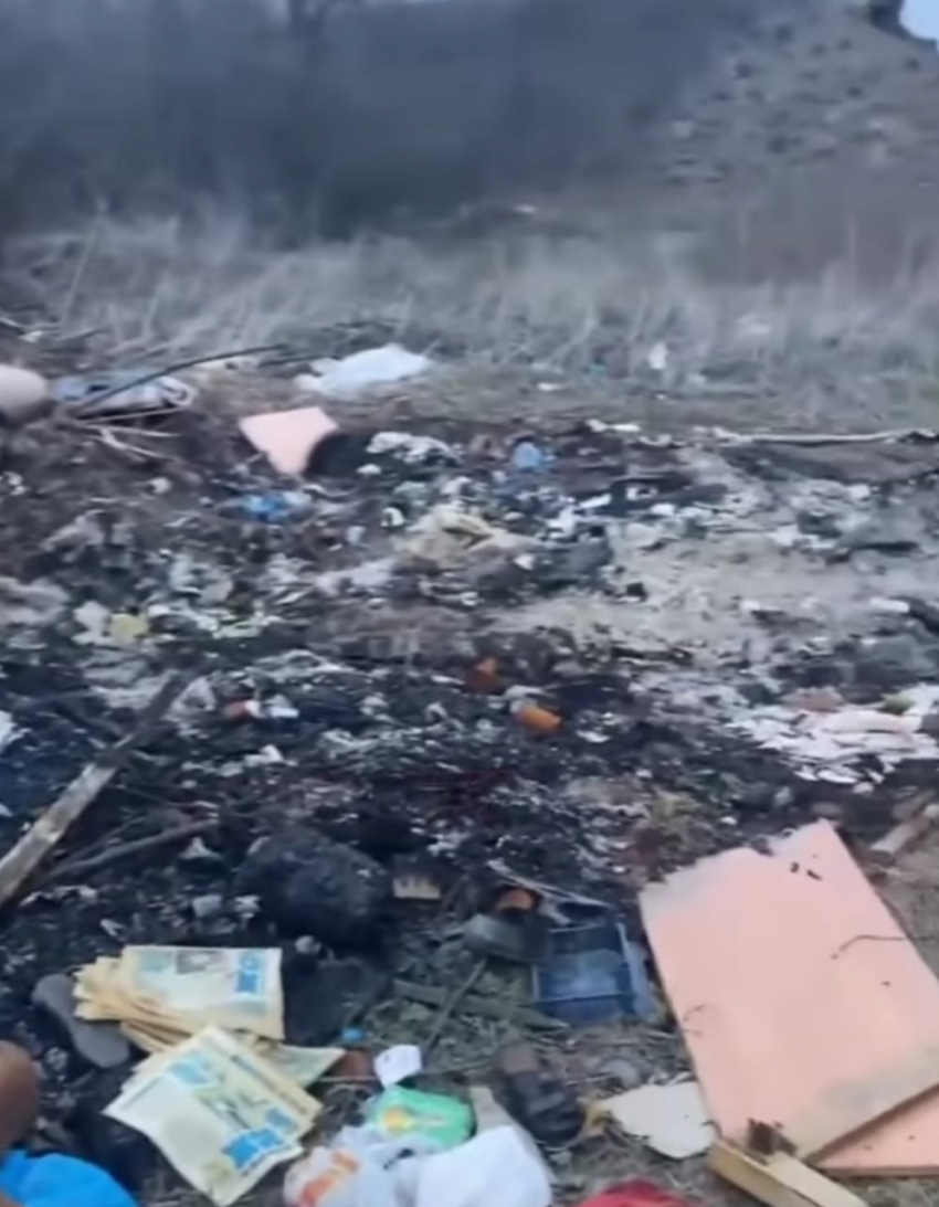 «Черные мусорщики»: еще одна огромная свалка в Краснодаре попала на видео 
