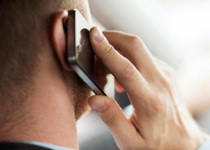 В Краснодаре в офисе сотовой связи шпионили за абонентом 