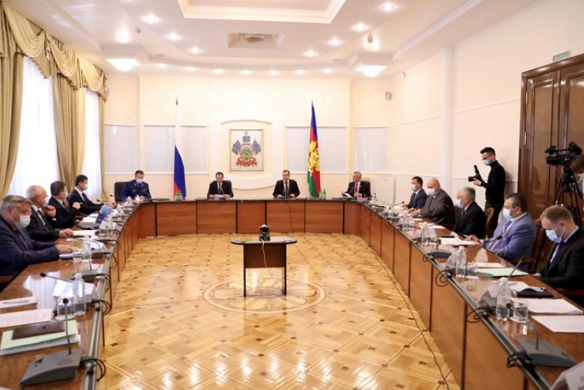 Краснодарский край окажет поддержку кубанцам на 18,5 млрд рублей