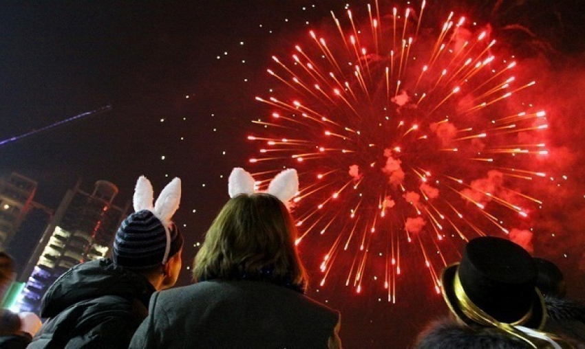 Более 10 тысяч краснодарцев встретили Новый год на Театральной площади