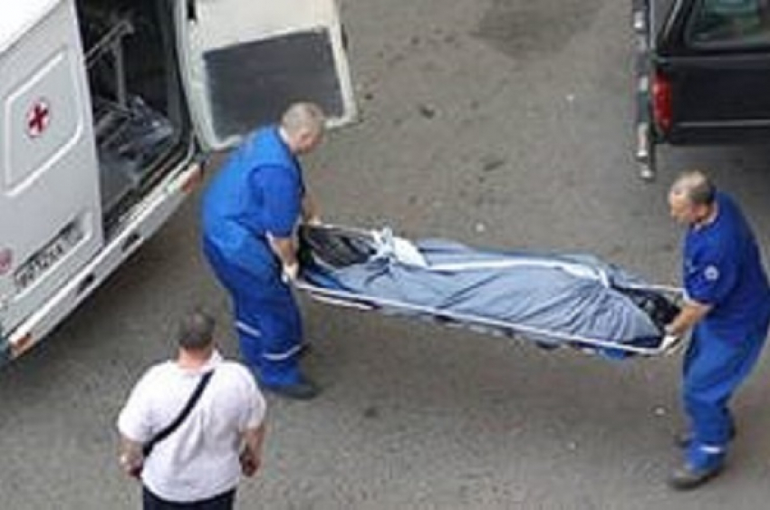 На Кубани мужчина задушил друга рукавом от куртки