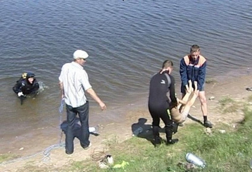 На Кубани в реке Понура утонули маленькие брат с сестрой
