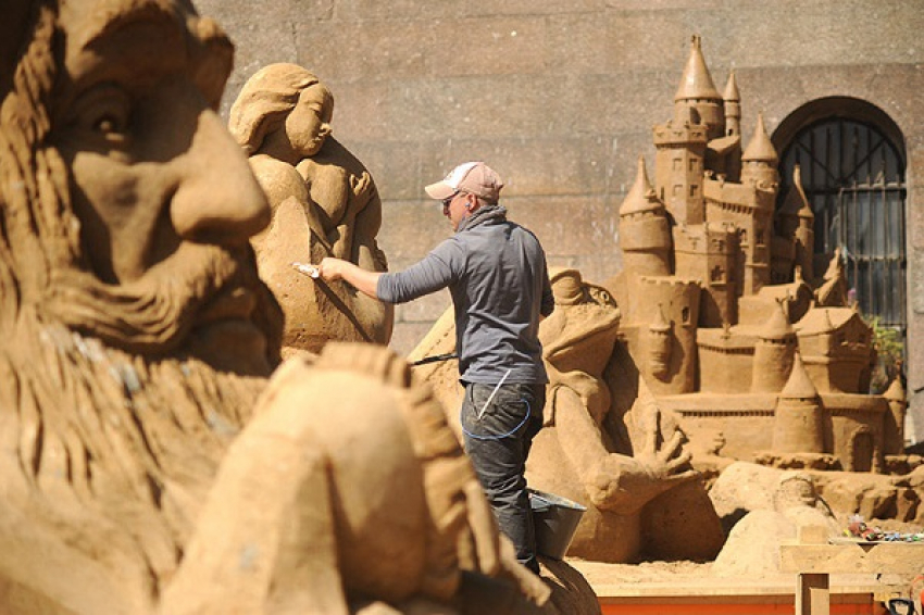 В Сочи создадут песчаную фигуру «Змей Горыныч»