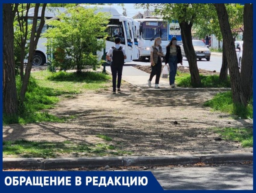 Движение по тротуару в Краснодаре превратили в опасный квест