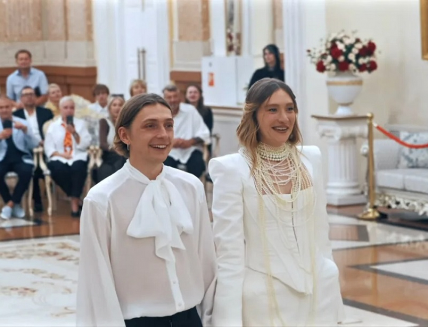 «Самый красивый ЗАГС России»: модель Мария Миногарова поделилась впечатлениями от свадьбы в Краснодаре