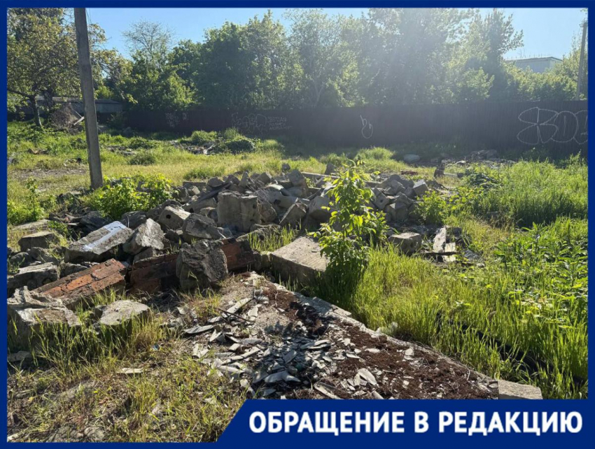 В Краснодаре бывшие гаражи превратились в свалку