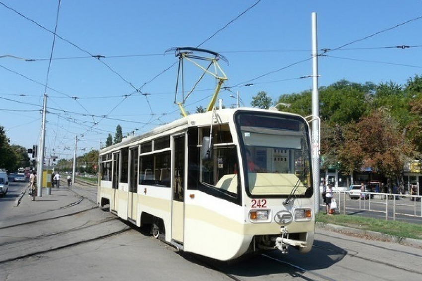 На Ставропольской остановились трамваи