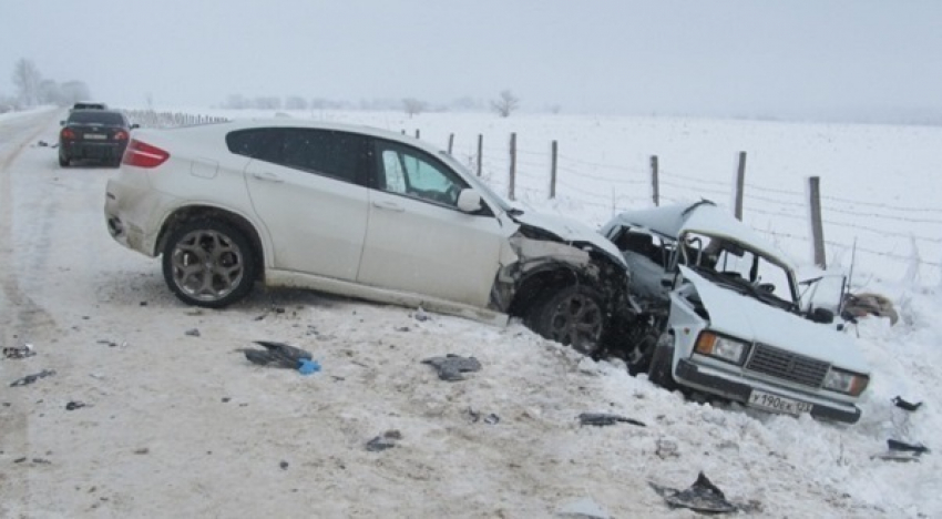 Снегопад стал причиной гибели двух мужчин в Горячеключевском районе 
