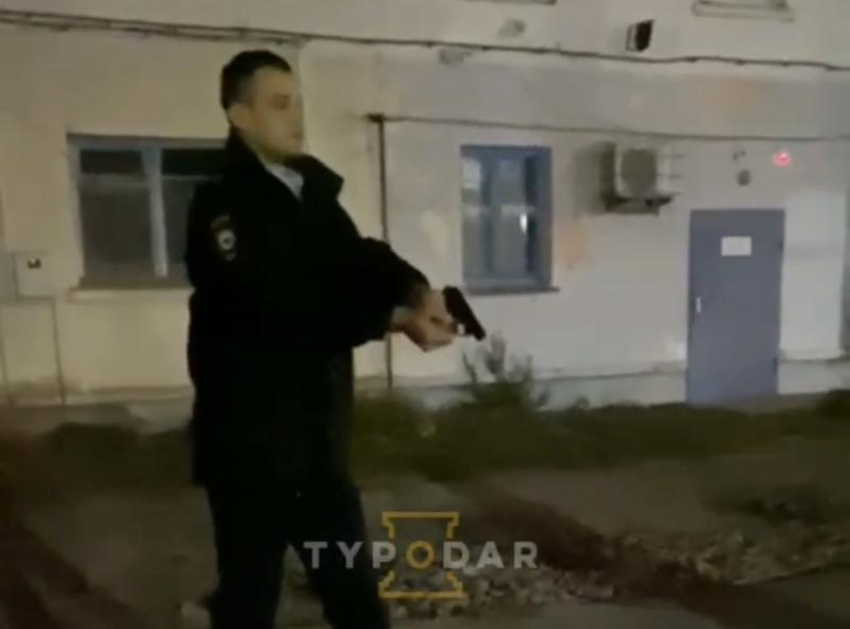 «Чтоб ты сдох!» - полицейскому на Кубани пришлось отстреливаться от пьяных хулиганов