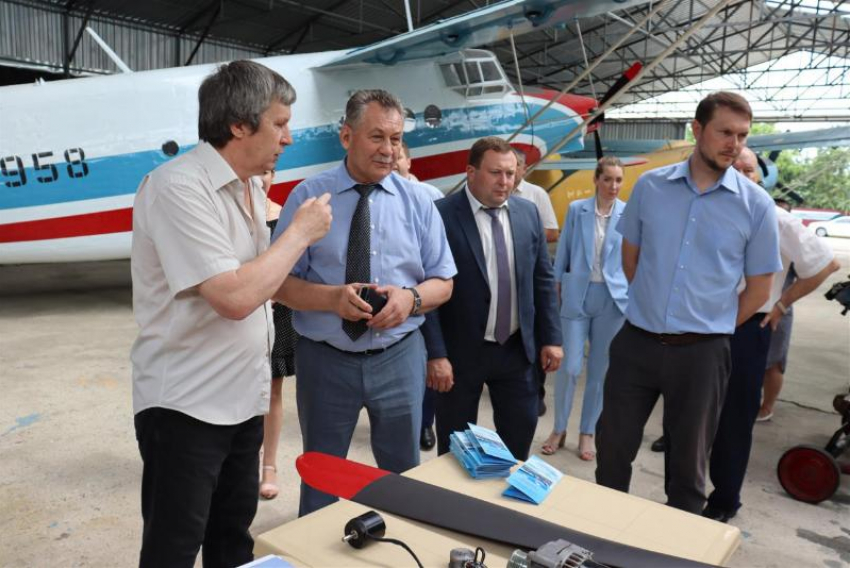 В Краснодарском крае предложили бороться с пробками при помощи малой авиации