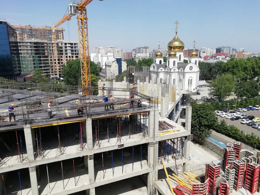 В Краснодаре завершается строительство каркаса нового здания детской краевой больницы 