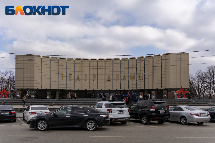 Главное в Краснодаре: Бастрыкин под охраной, Варум богатеет на Кубани, земля уйдет под аммиак, собак пожалели, а на кладбище очередь
