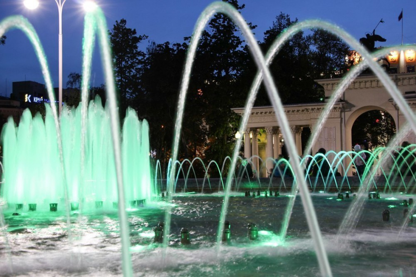 В Краснодаре торжественно открыли сезон фонтанов