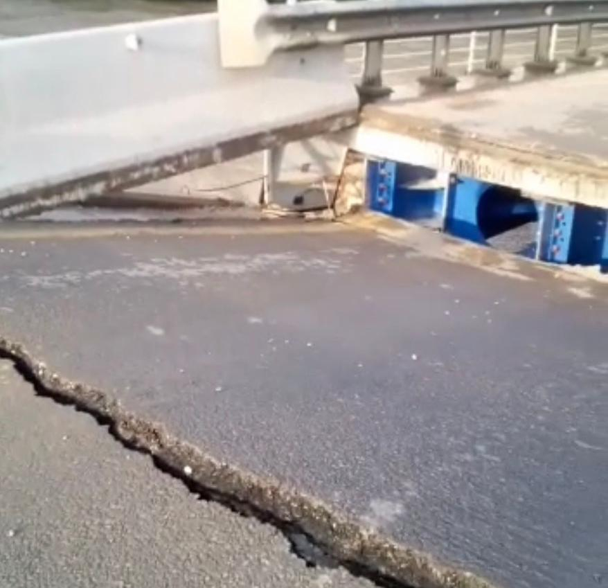 В Краснодарском крае обвалился мост на федеральной трассе «Кавказ»